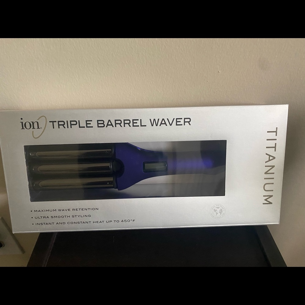 ION TRIPLE BARREL WAVER